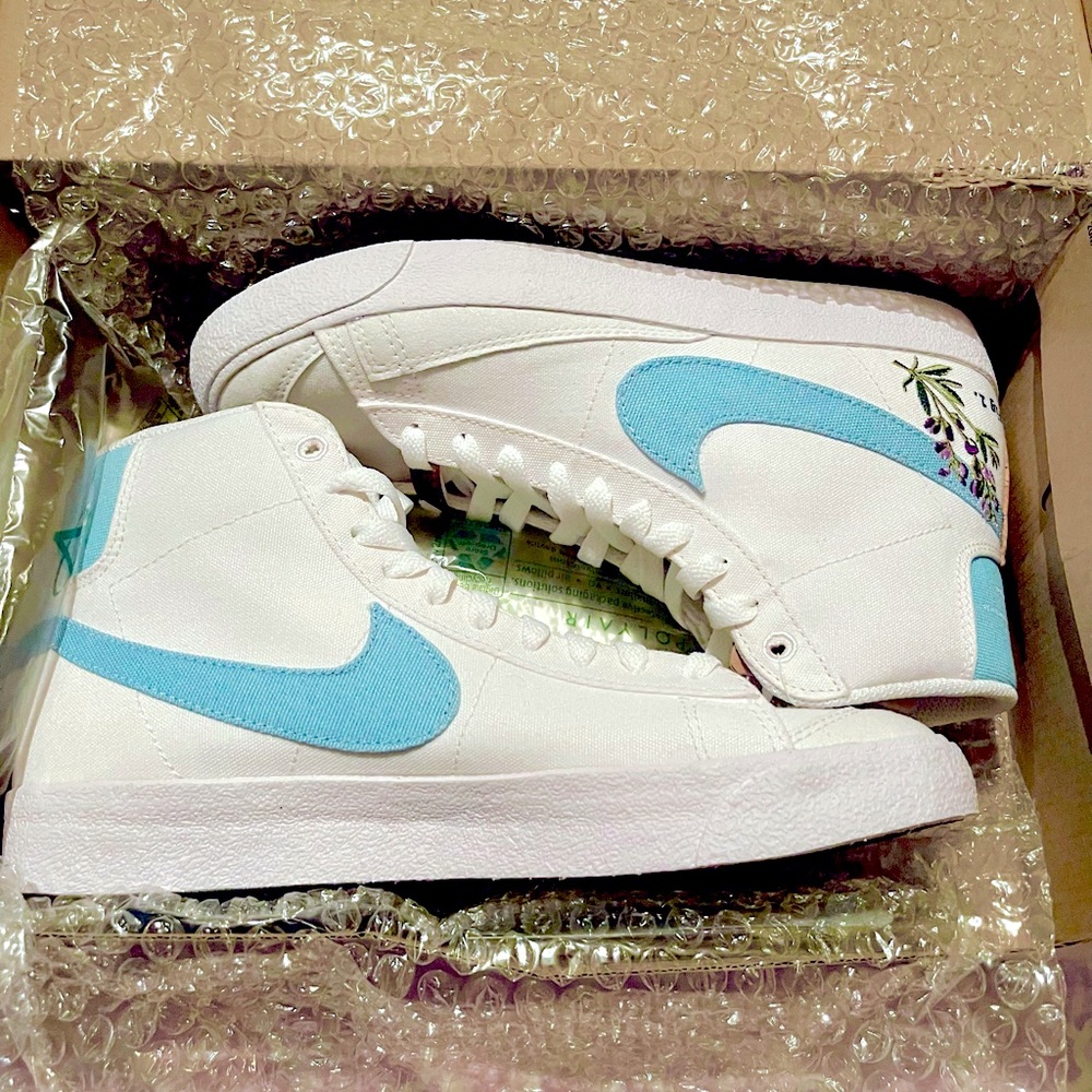 Nike “move to zero” blazer indigo mids